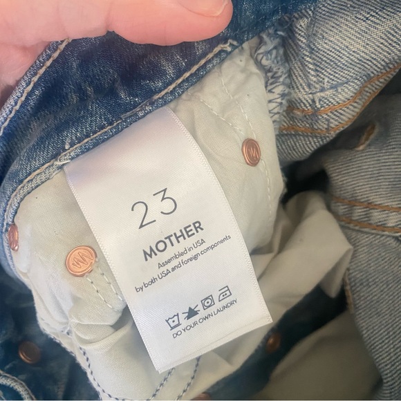 MOTHER The Tomcat Raw Hem Light Wash Jeans - Picture 3 of 8
